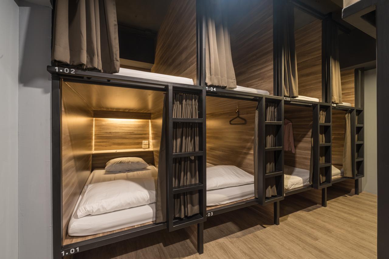 Yor Yak Hostel Bangkok Ngoại thất bức ảnh